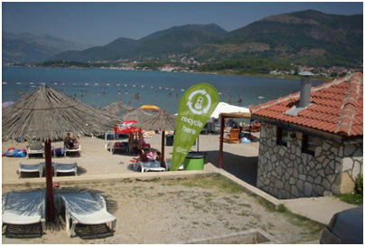 Na plažama postavljene prese za limenke